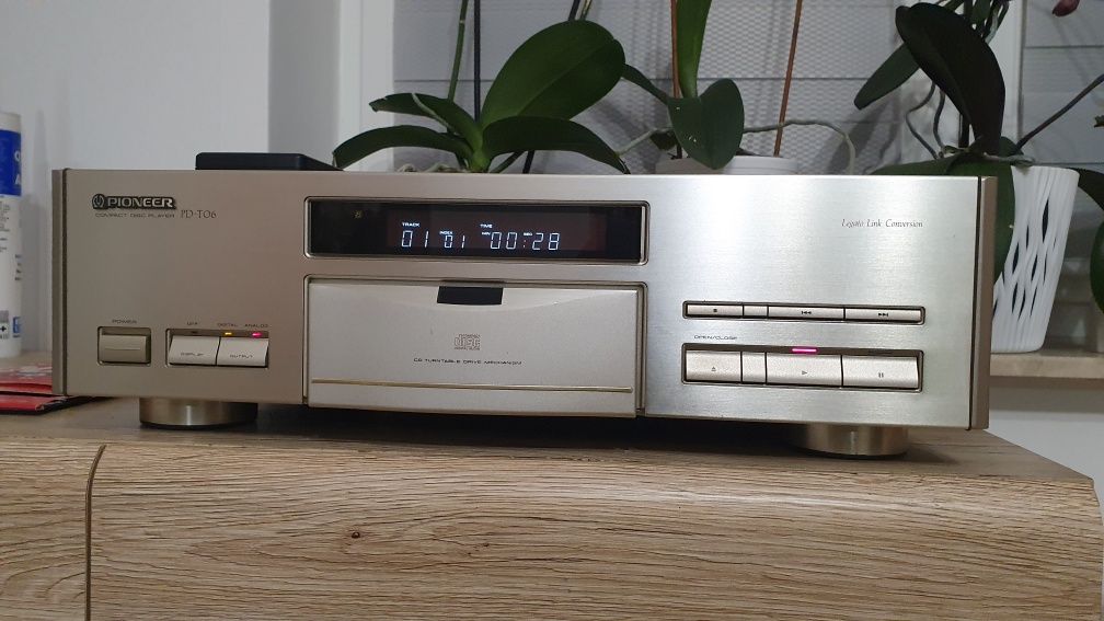 Pioneer  PD 06 cd player