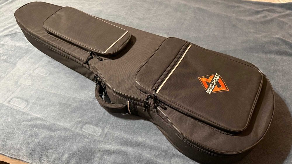 Продам кейсы/кофры гитар/басов Fender,Jackson,Roadrunner,Music-Jacket