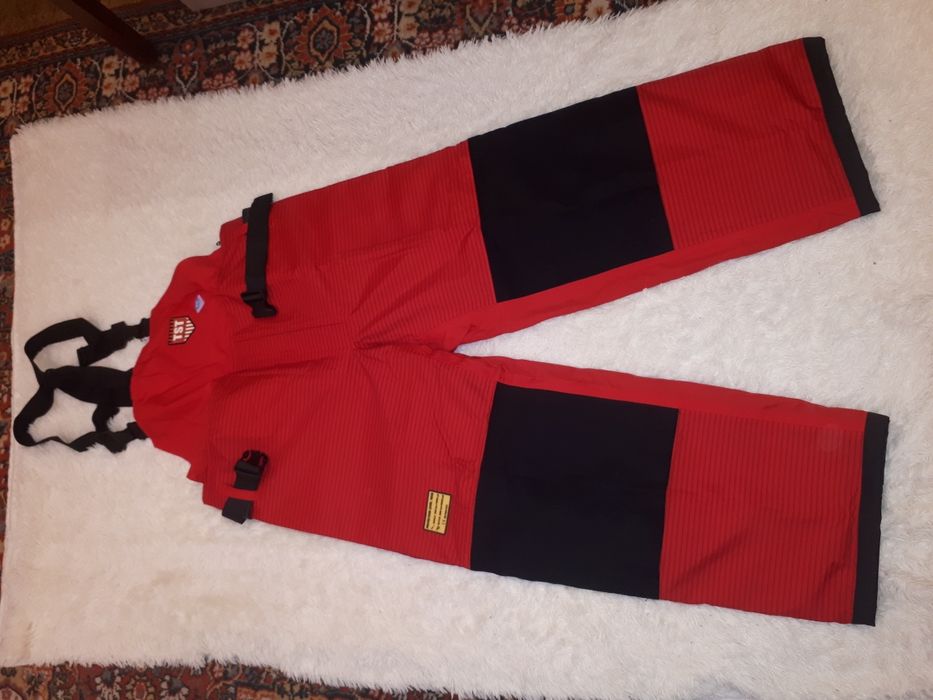 Защитный полукомбинезон