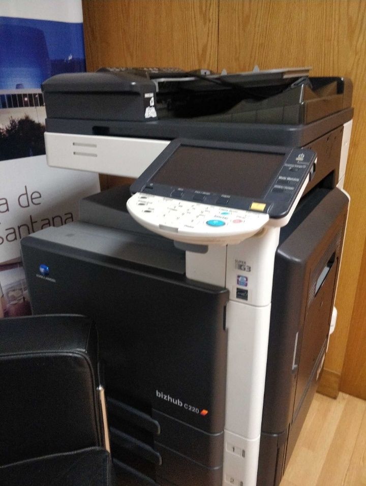 Impressora Laser A3 Konica C220 Imprime até 297x1000mm