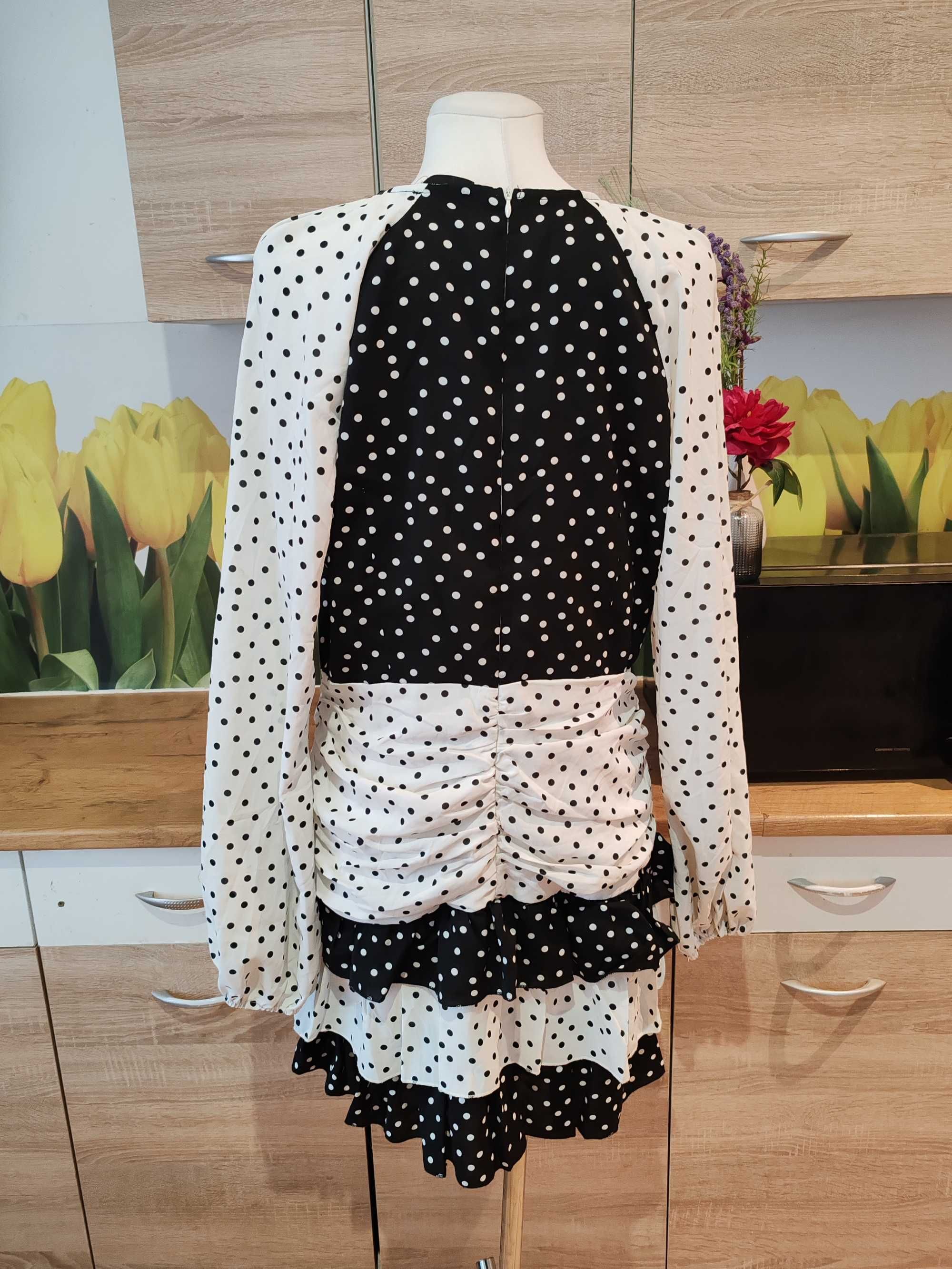 Nowa koktajlowa sukienka PrettyLittleThing 44 poliester wesele/komunia