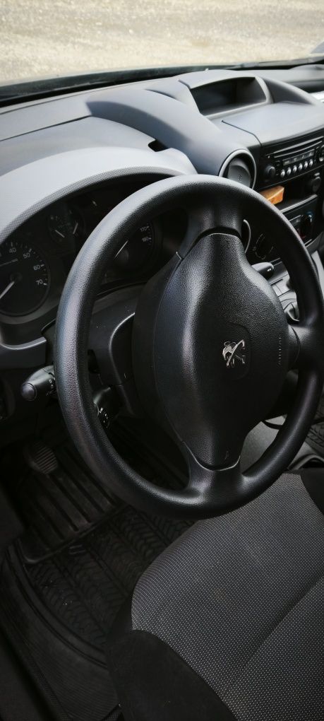 Vendo Peugeot partner 3 lugares