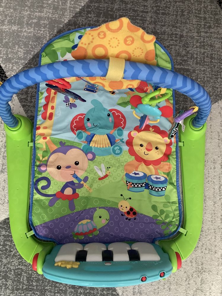 Mata edukacyjna fisher price z pianinkiem