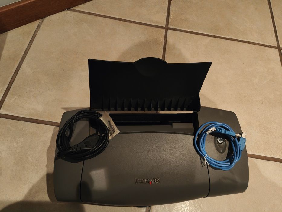 Torre de computador+ impressora+teclado