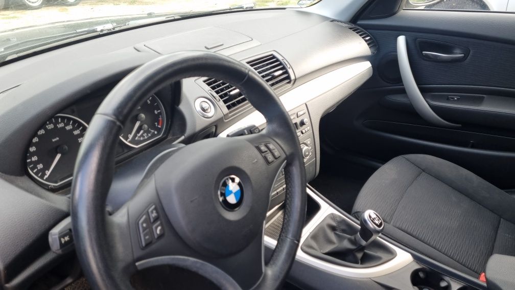 BMW 1 E87 LIFT 2011 rok 2.0i Mały przebieg Bezwypadkowa z niemiec