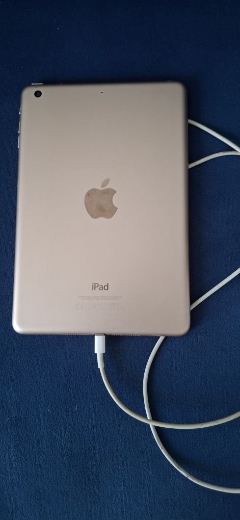 IPAD mini w dobrym stanie