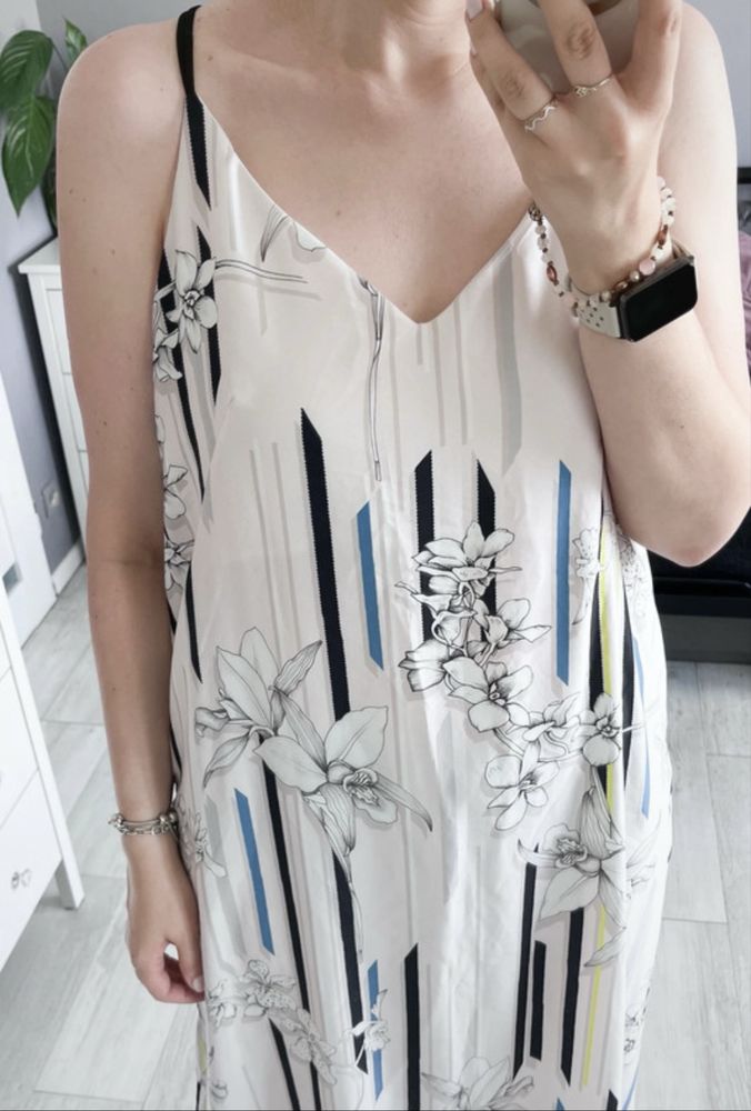 Nex długa sukienka w kwiaty na ramiączkach elegancka