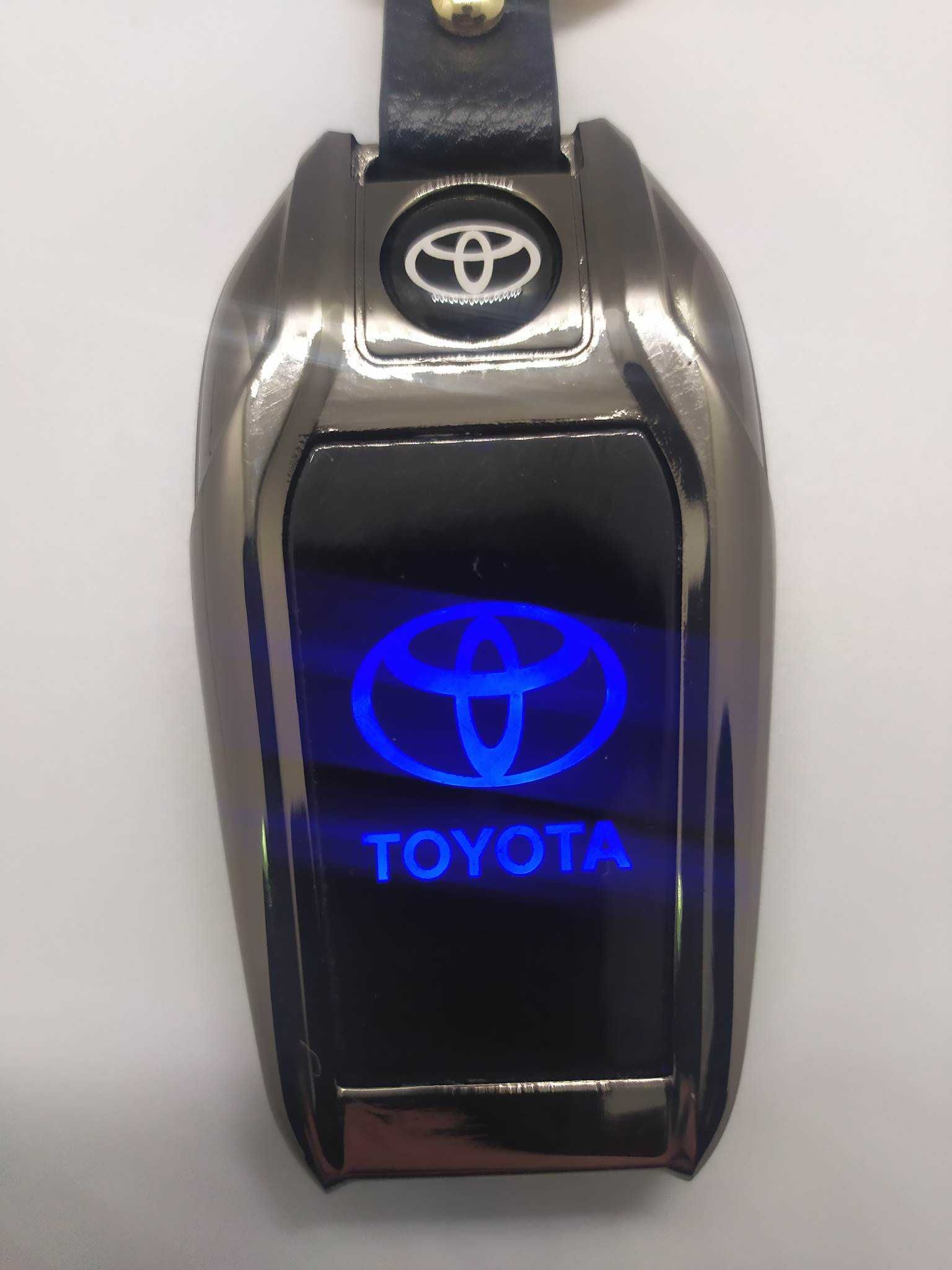 Elegancki BRELOK LED Toyota Zapalniczka Żarowa
