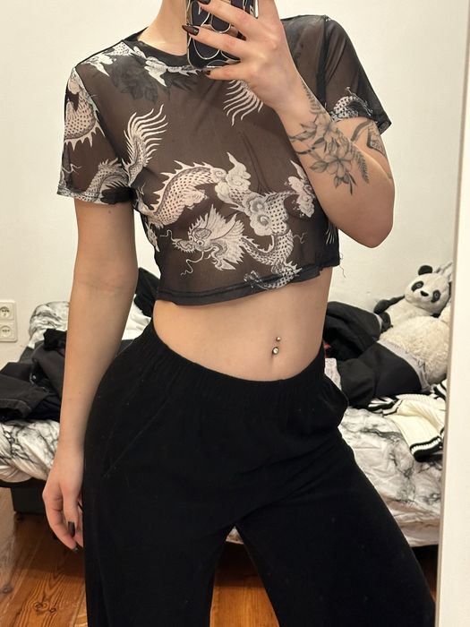 Luźny crop top krótki rękaw siatka XS/34 shein smoki y2k alternative