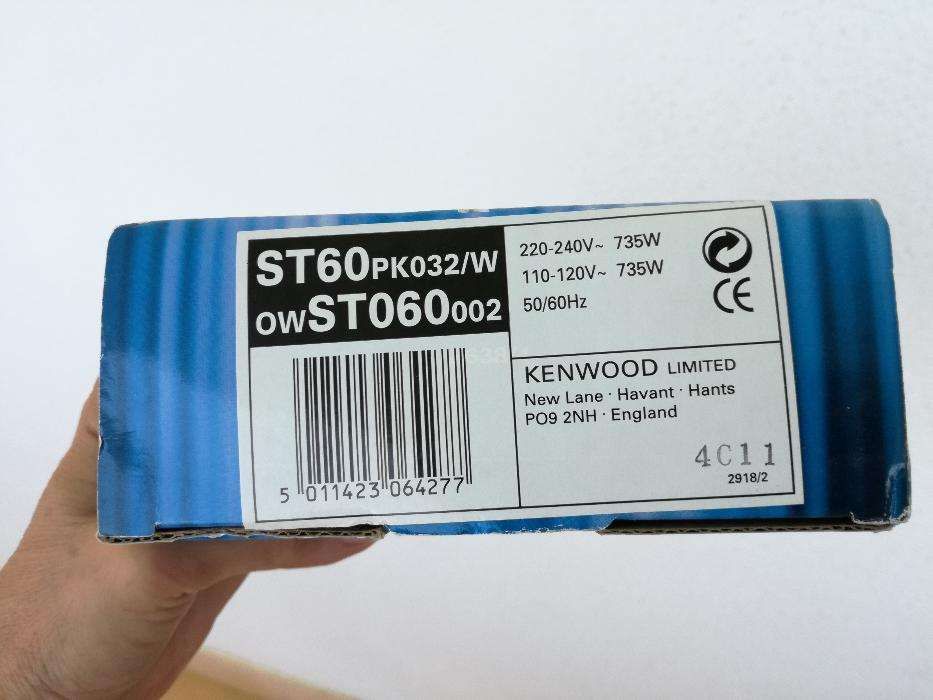 Ferro de viagem a vapor da marca kenwood