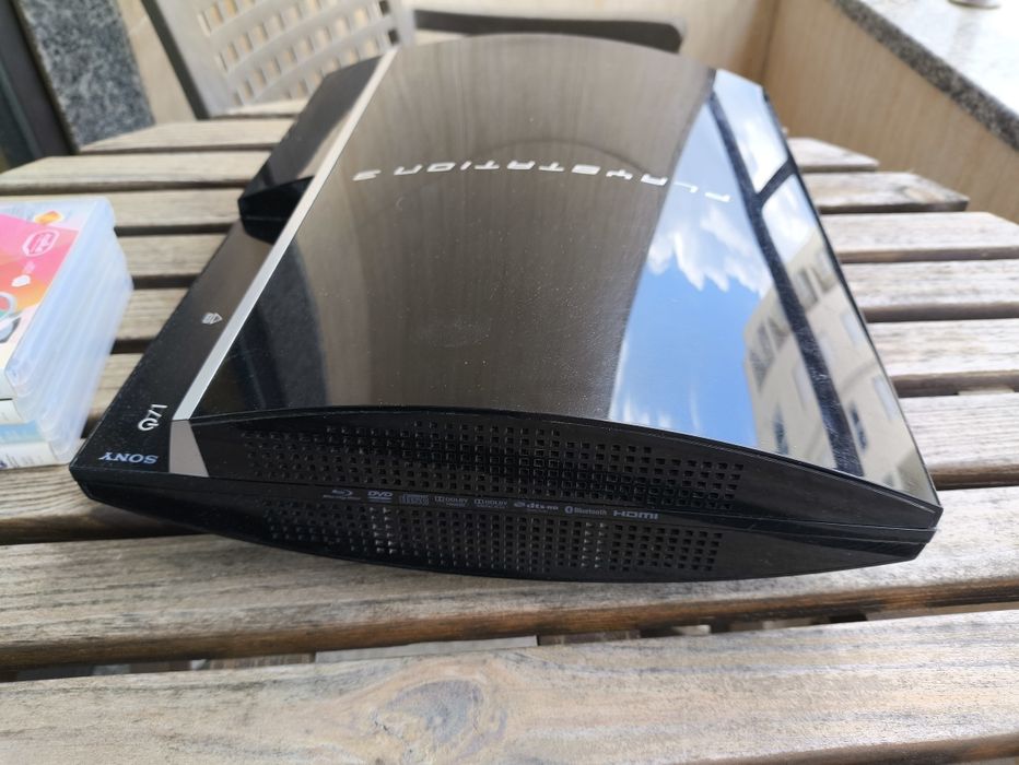 PlayStation 3 Oferta 3 Jogos, 2 Comandos, 1  Comando Move e Câmera