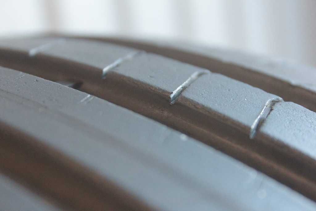 255/35/19 Pirelli P Zero 255/35 R19 96Y AO A0 2020r