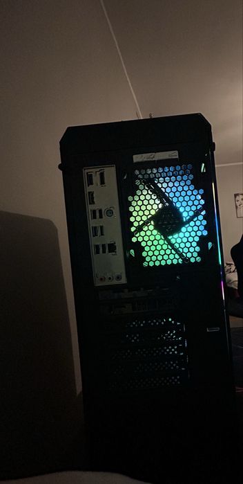 Komputer gamingowy RTX 3080TUF