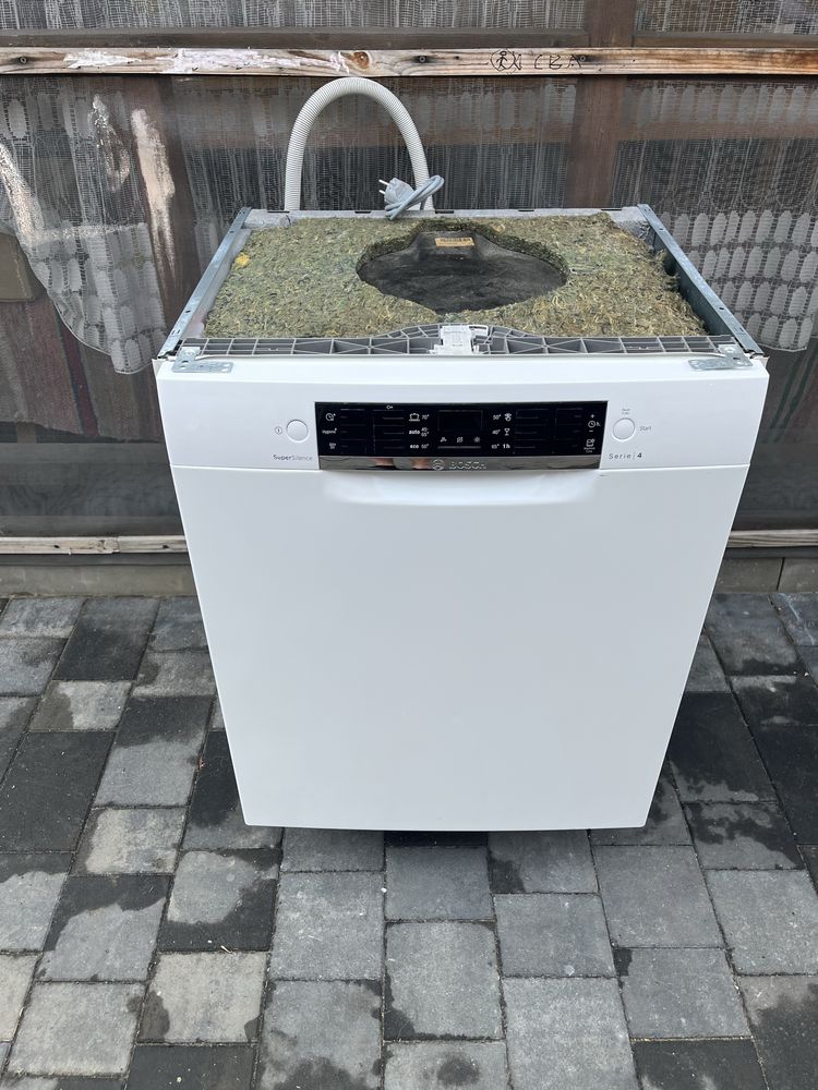 Посудомийна машина Bosch SMU46KW01S/09