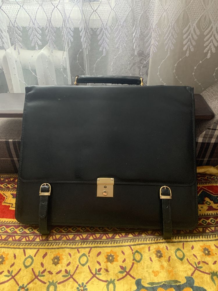 Продам портфель