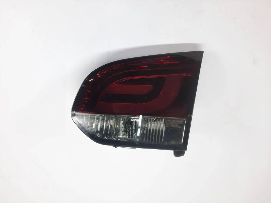 LAMPA PRAWY TYŁ W KLAPĘ GOLF VI HB LED SONAR