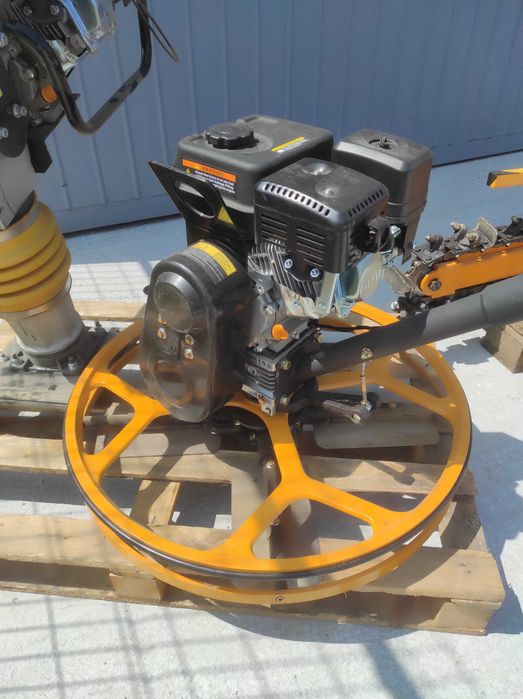 Однороторна затирочна машина по бетону оренда