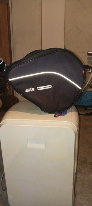 Varios artigos em bom estado de conservação