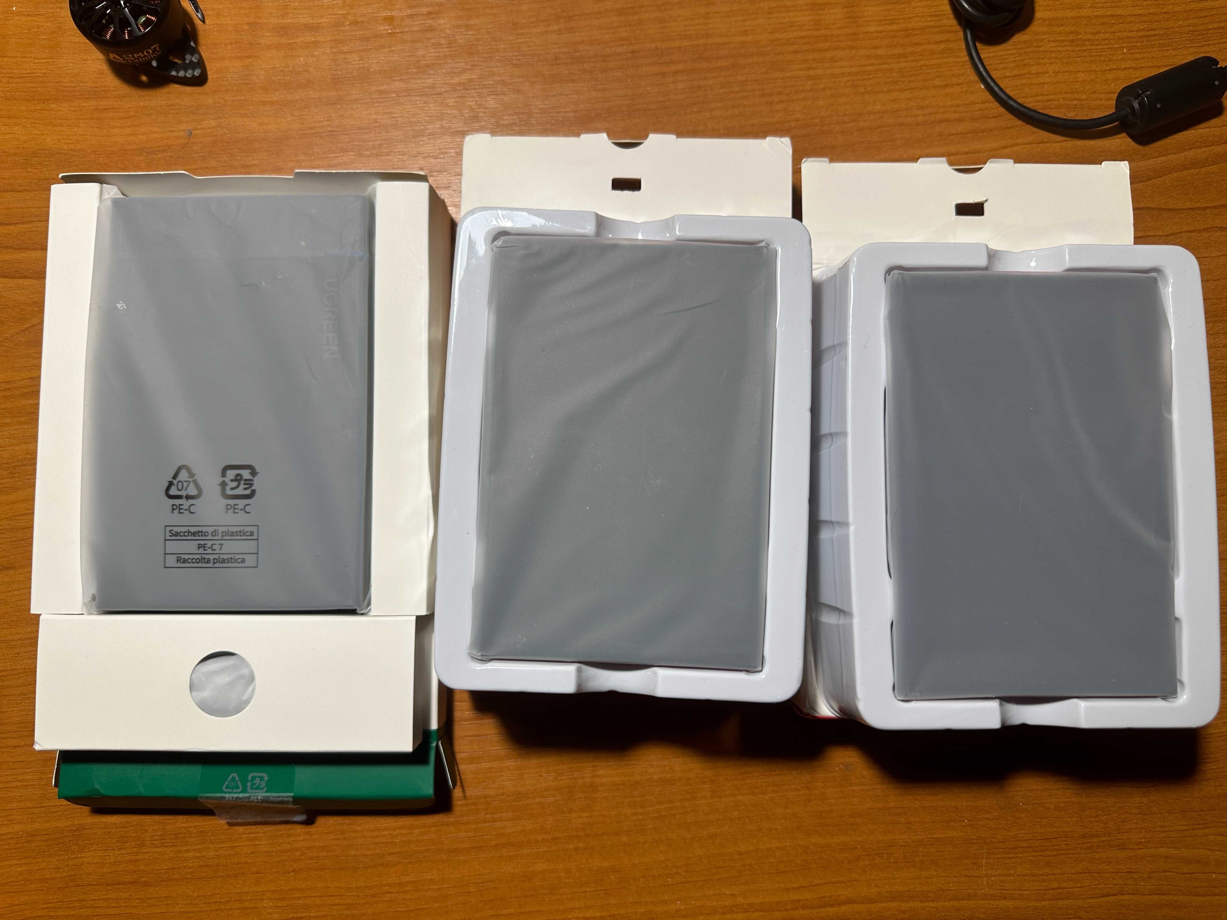 Внешние карманы для 2.5" HDD/SSD Ugreen и SSK