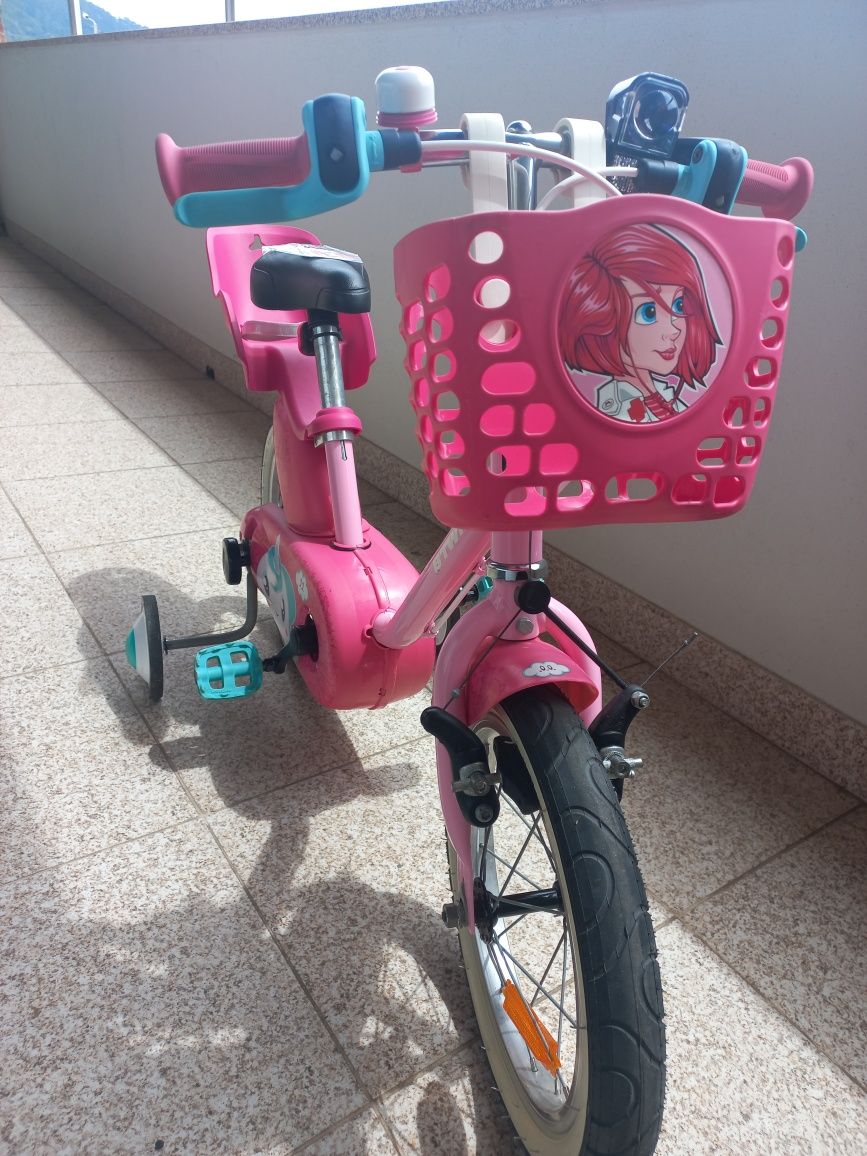 Bicicleta menina