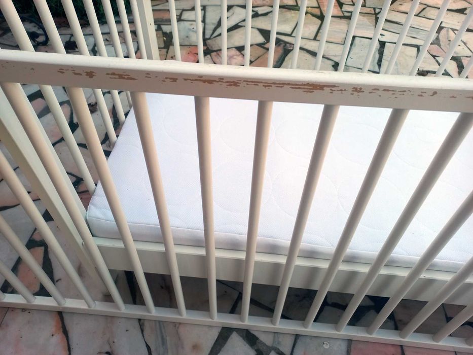 Cama de Bebé IKEA Gulliver com lençóis e mais