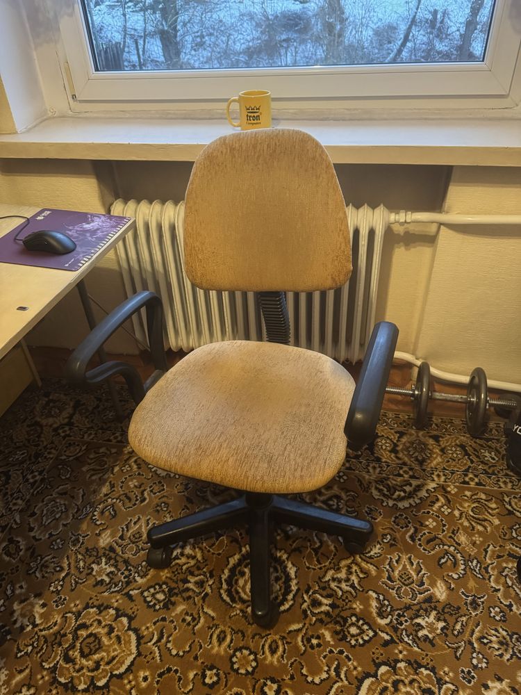 Krzesło biurowe oddam