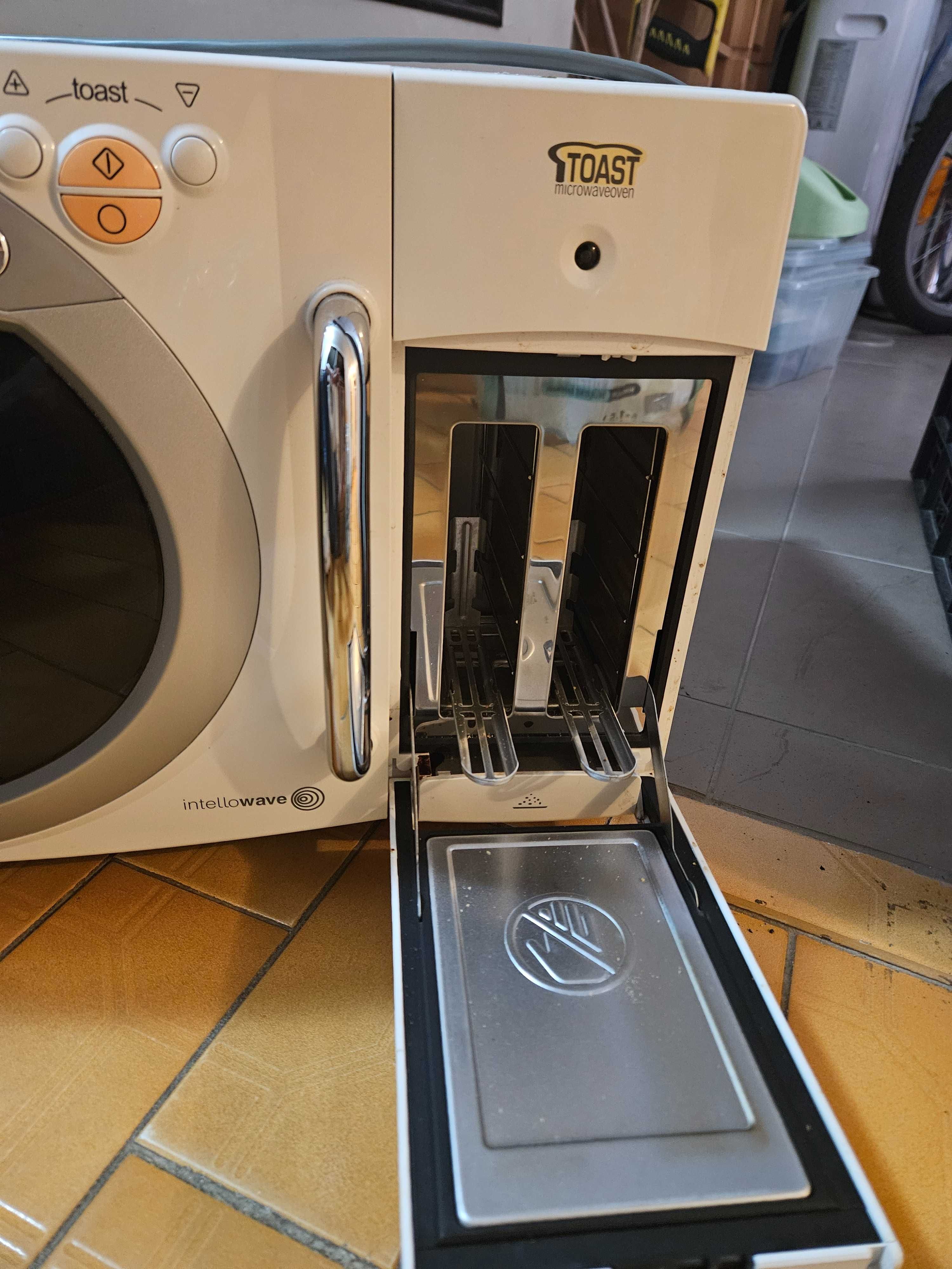 Mikrofalówka LG z grillem i tosterem (MD-5653GT)