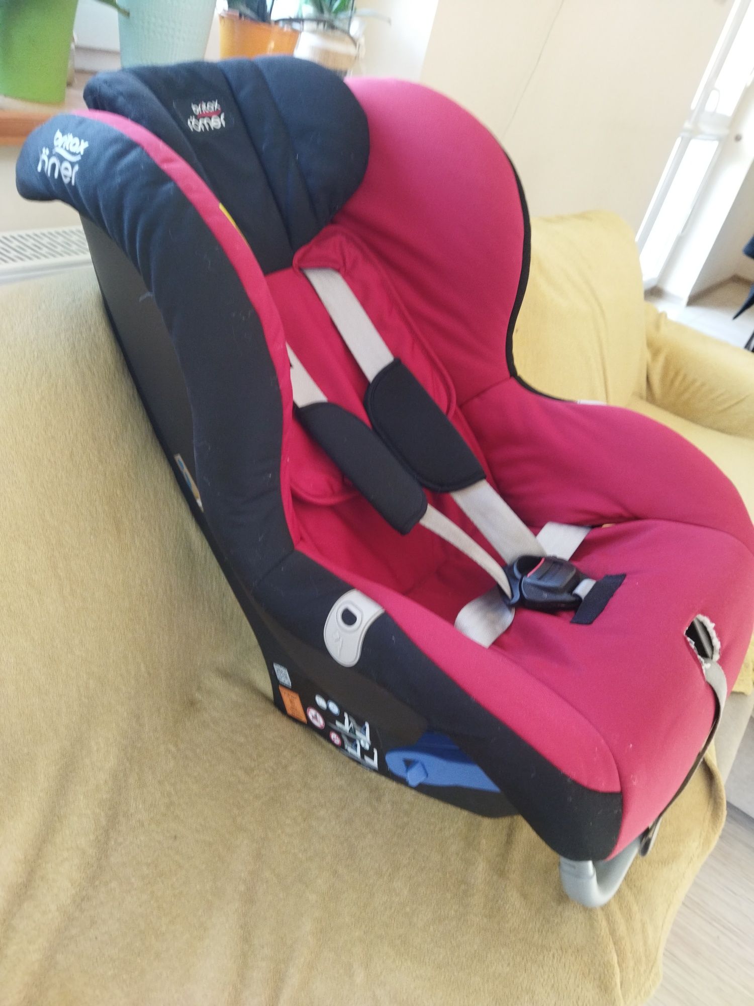 Fotelik britax max way RWF tyłem do kierunku jazdy 9/25kg