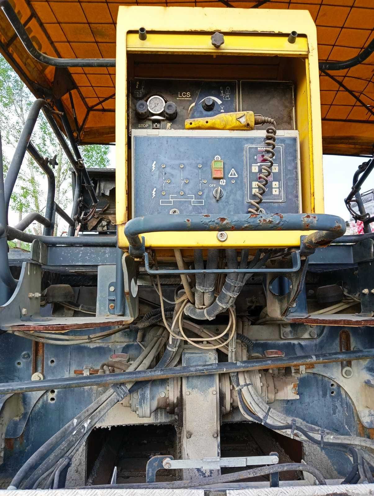 Асфальтоукладач BOMAG 691 C