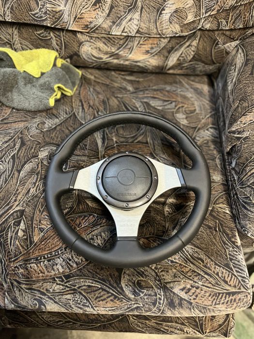 Кермо руль momo lancer evolution sport outlander