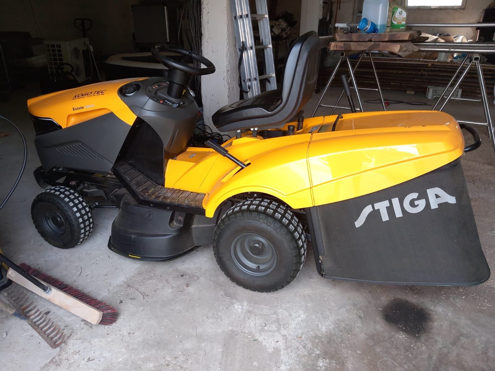 Stiga estea 4092