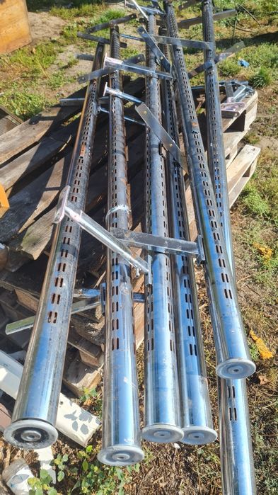 Rury systemowe regał