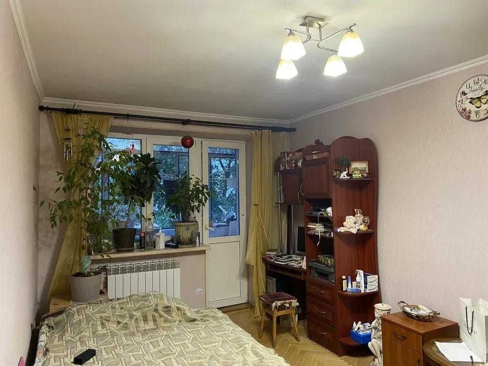 Продаж 3-х кім. квартири по вул. Сахарова