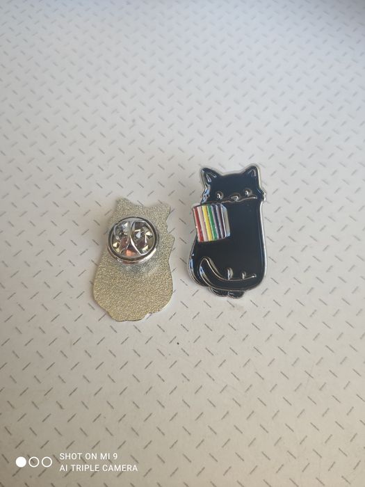 Pins LGBT Gato Preto/Branco