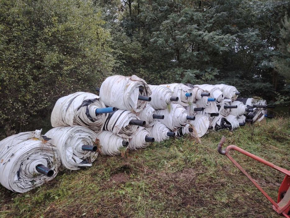 Folia z kieszeniami do uprawy szparagów