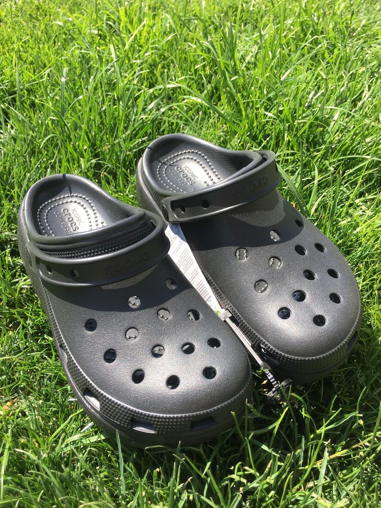 Сандалі Crocs