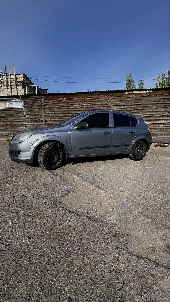 Продам Opel Astra h