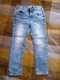 Продам джинсы для мальчика 3-4 года. За 50 грн.