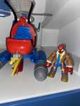 Helicópetro com Homem-Aranha Figure