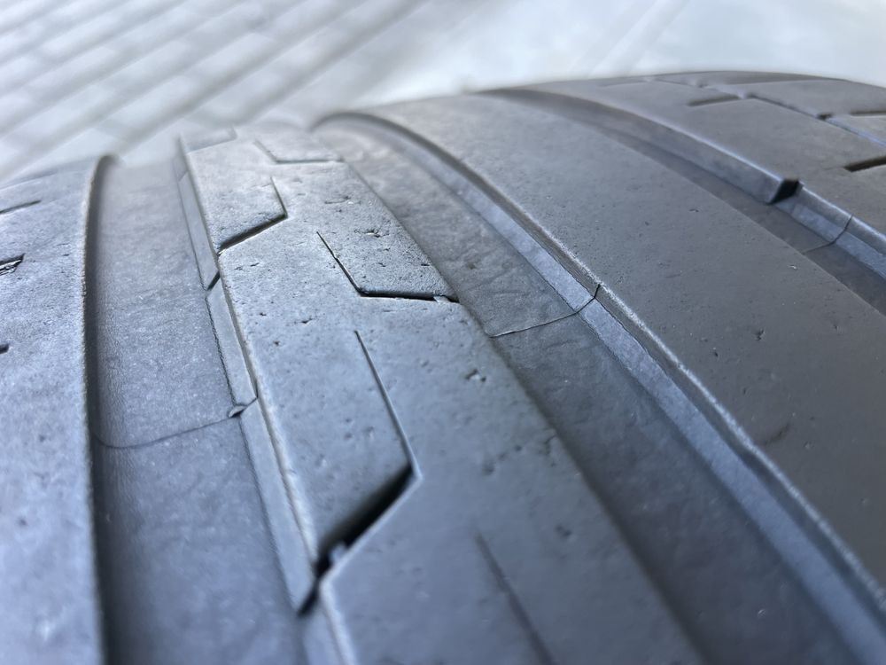 2 Pneus 245/35 R19 Continental