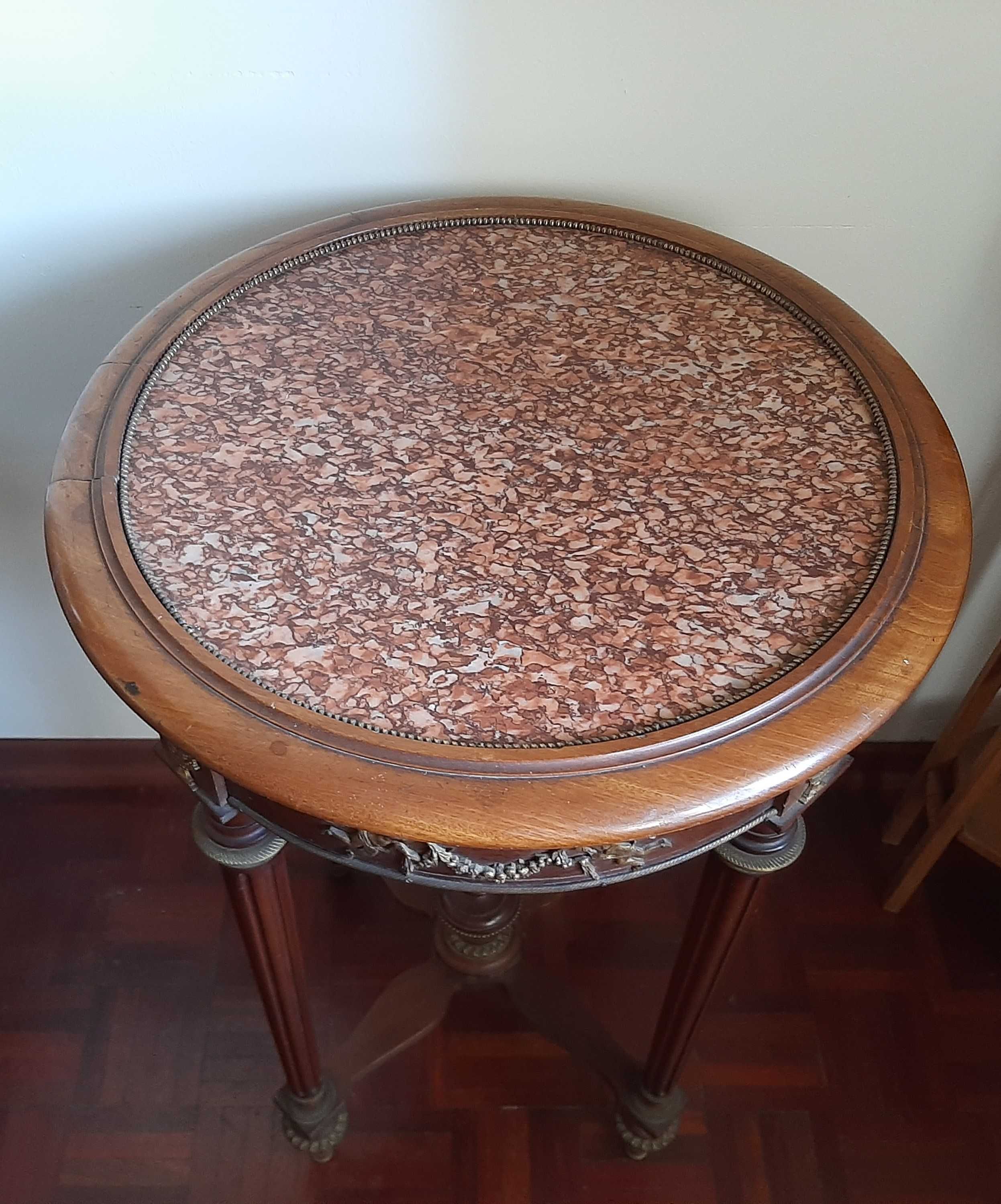 Mesa de Apoio Gueridon, Século XIX