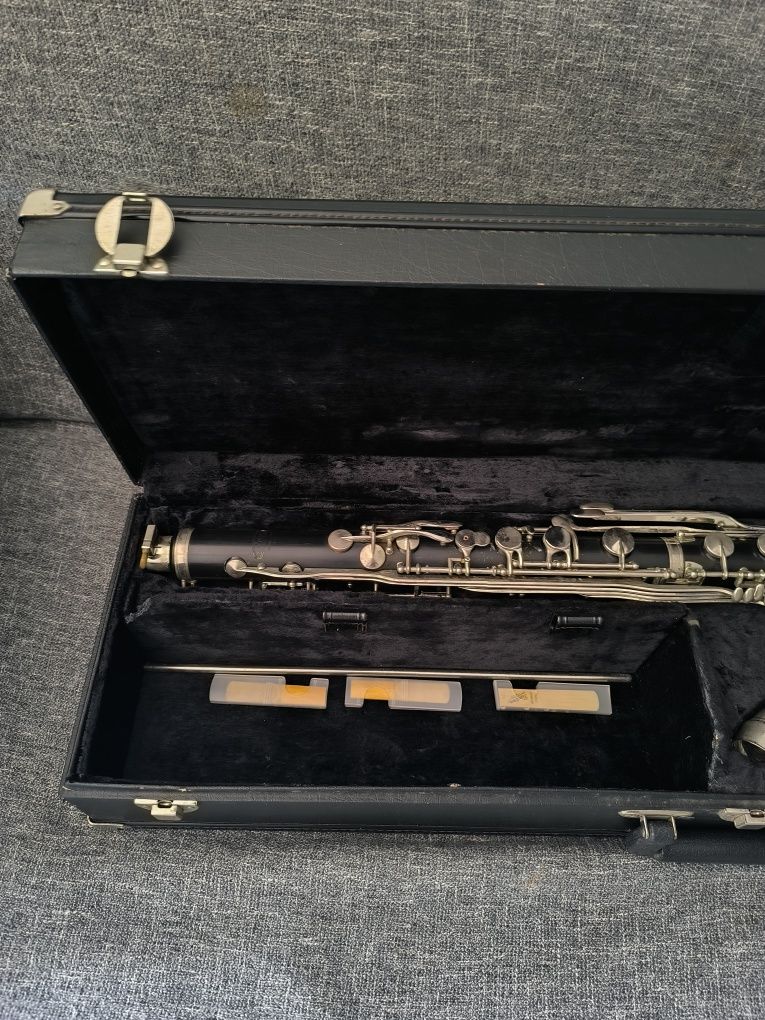 Clarinete baixo Vito Resotone USA