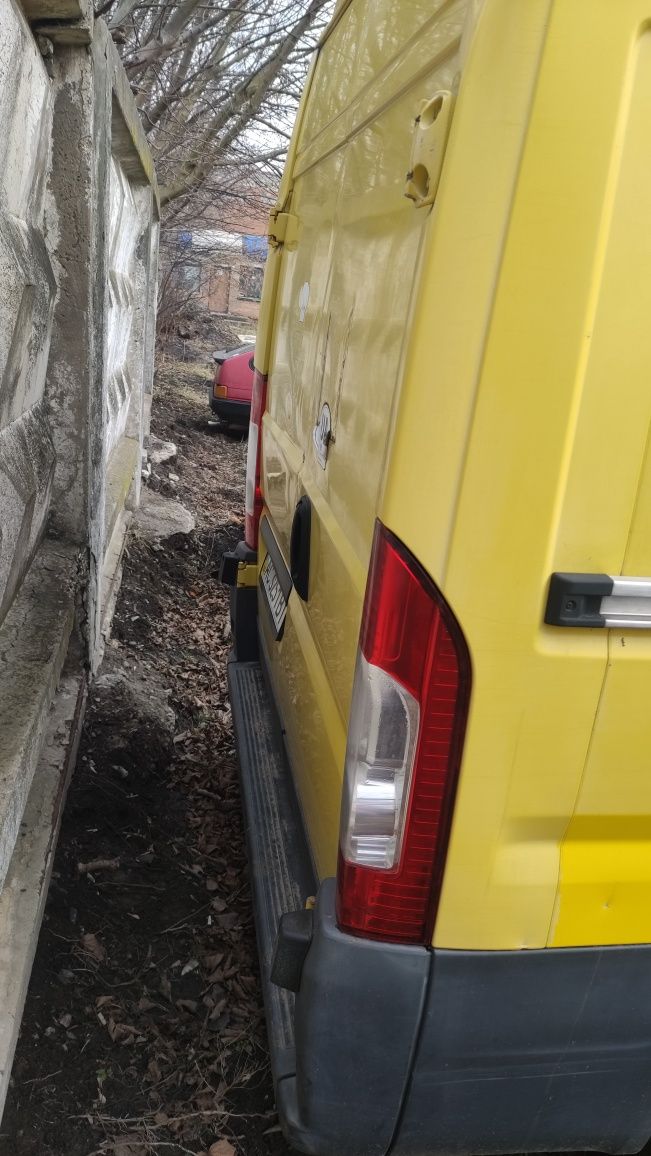 Продам власний авмобіль Сітроен джампер