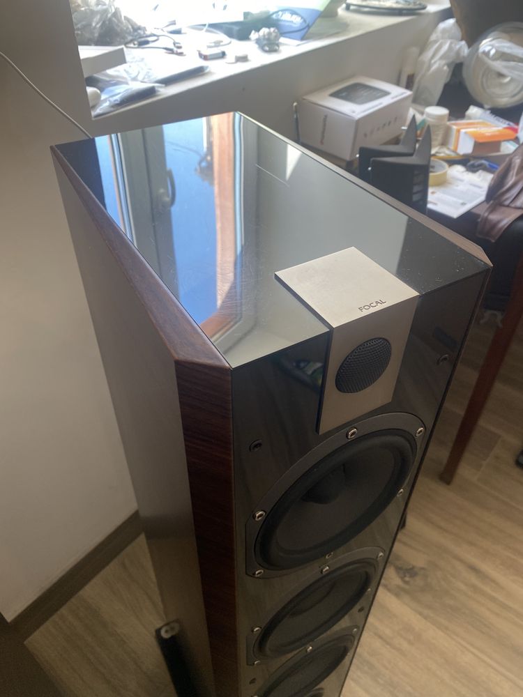 Focal chorus 826v noyer