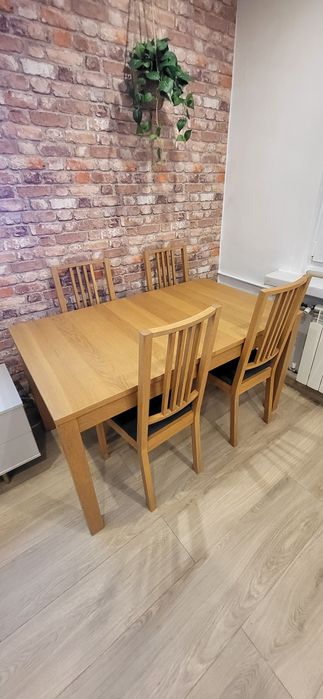 Stół rozkładany plus 4 krzesła