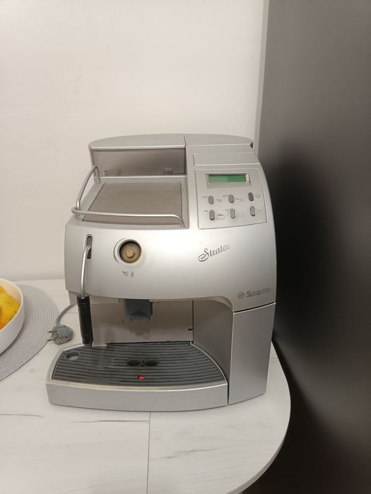 Продам кавомашину Saeco