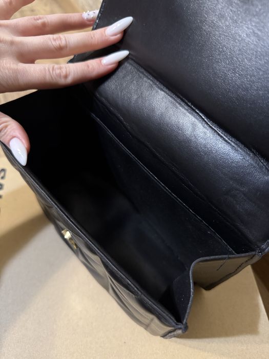 Чорна сумка