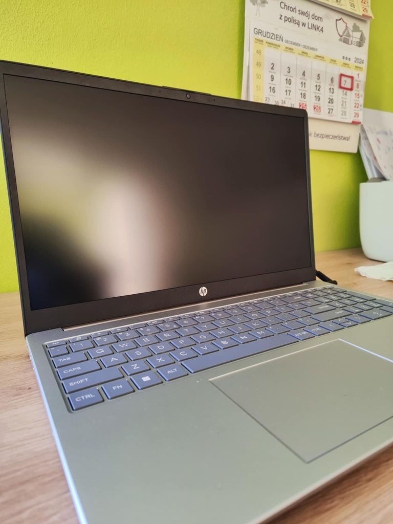 SPRZEDAM laptopa- , nowy.