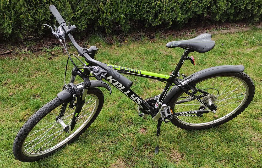 Rower górski KELLYS VIPER 10 amortyzator przód 21 biegów rama alu