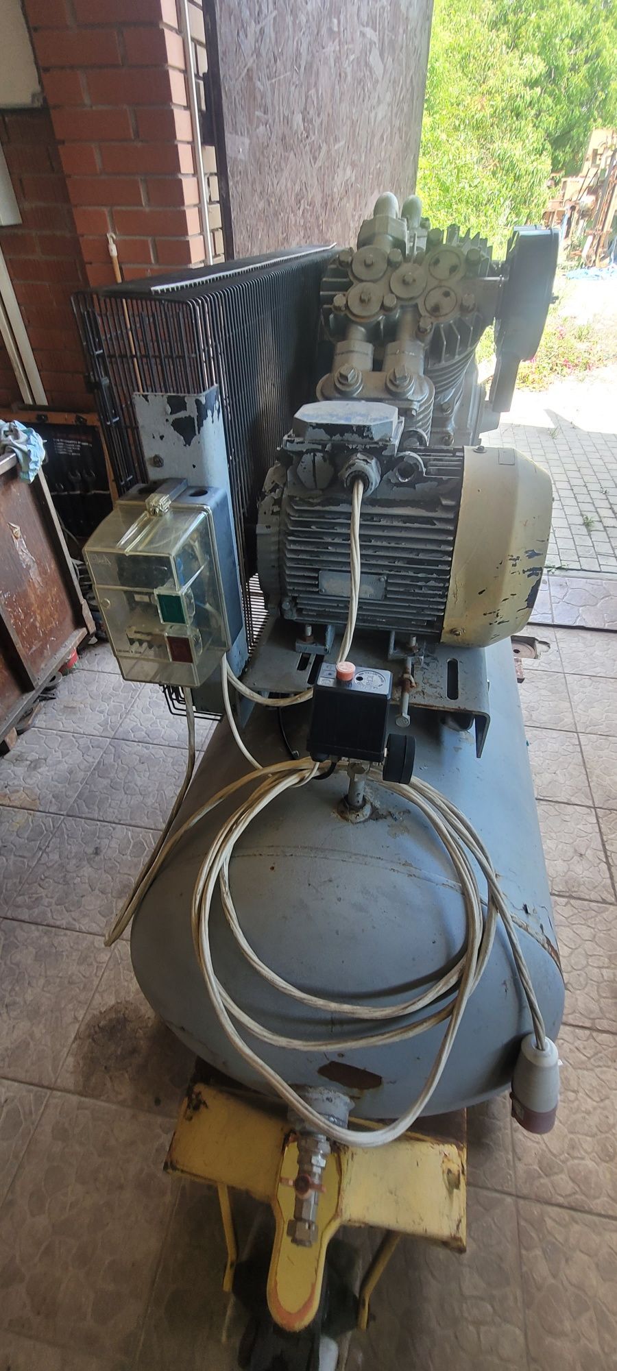 Продам компрессор 500л. 380v